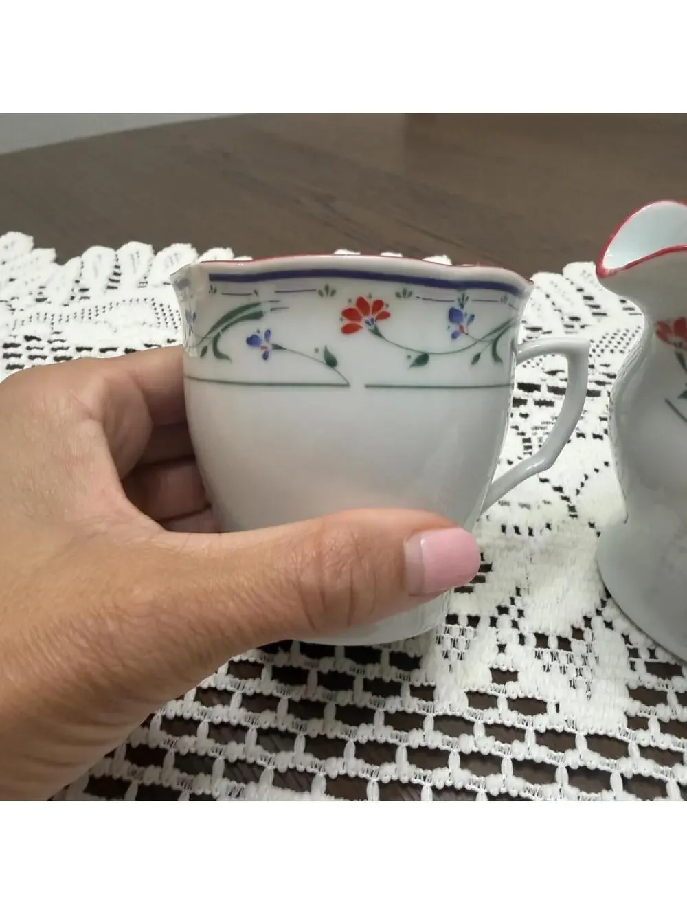Gibson  White and Multi Dinnerware